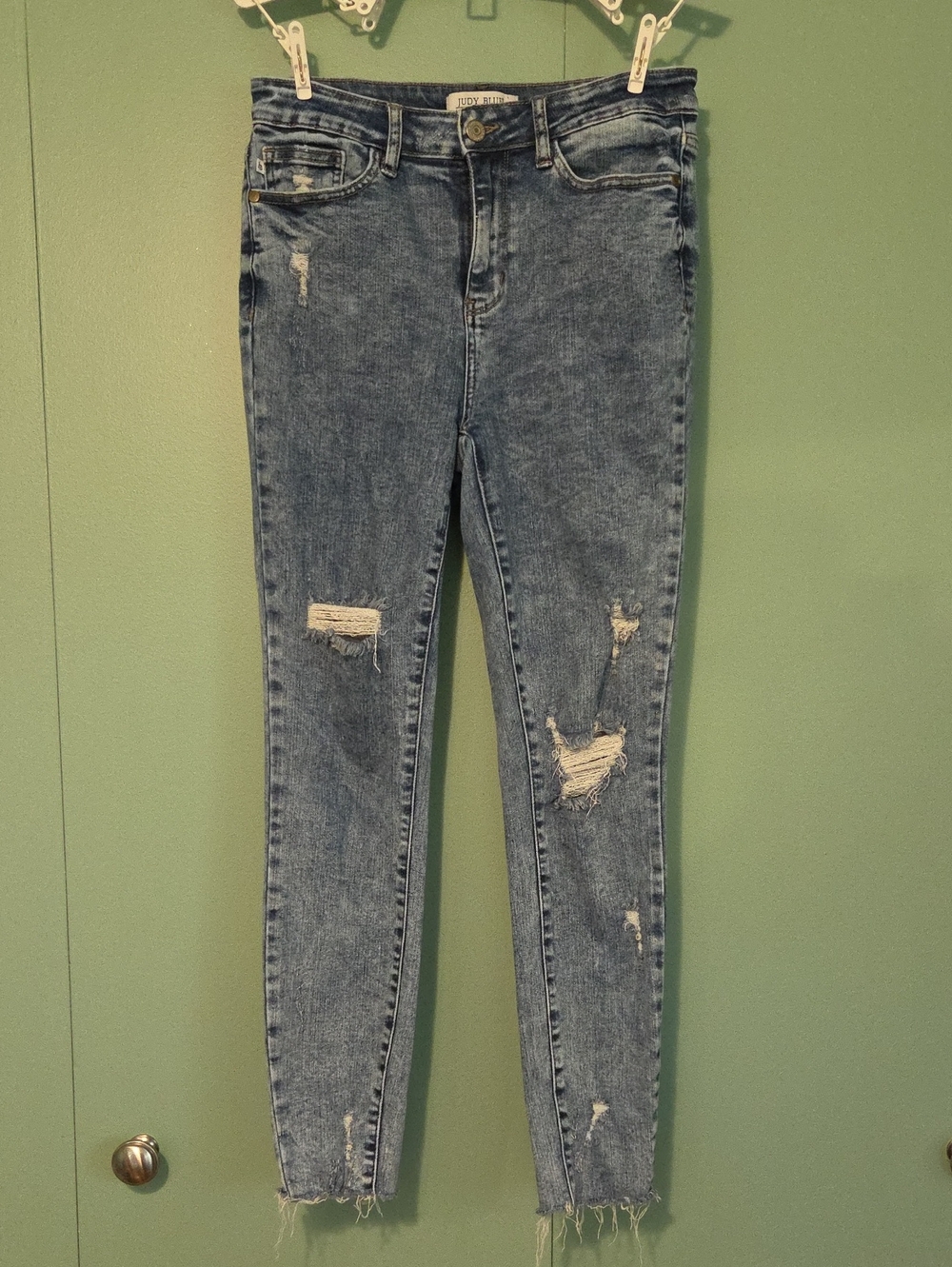 Judy Blue Skinny Fit Distressed Jean Size 5 / 27